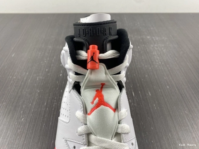 Kicktheory (2014) Jordan Infrared White Retro 384664-123 6 0804